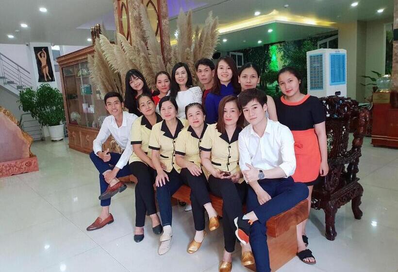 هتل Hoang Ngoc