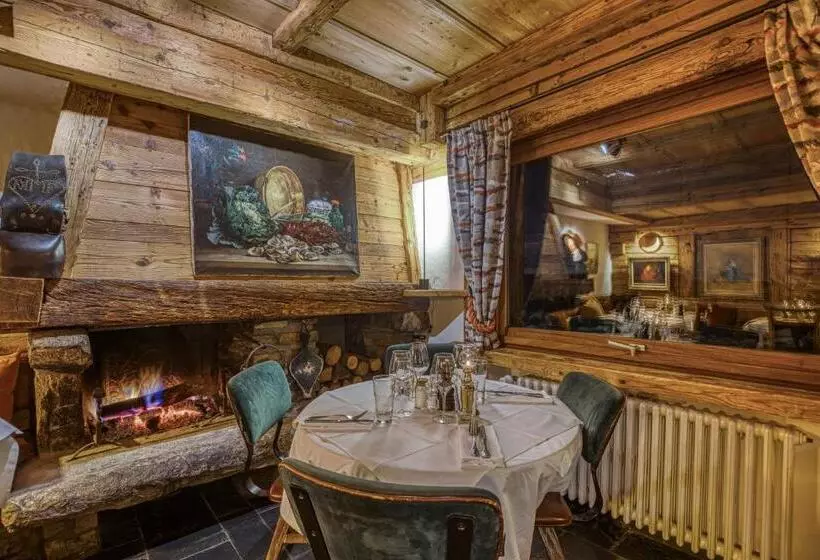 هتل Le Vieux Chalet