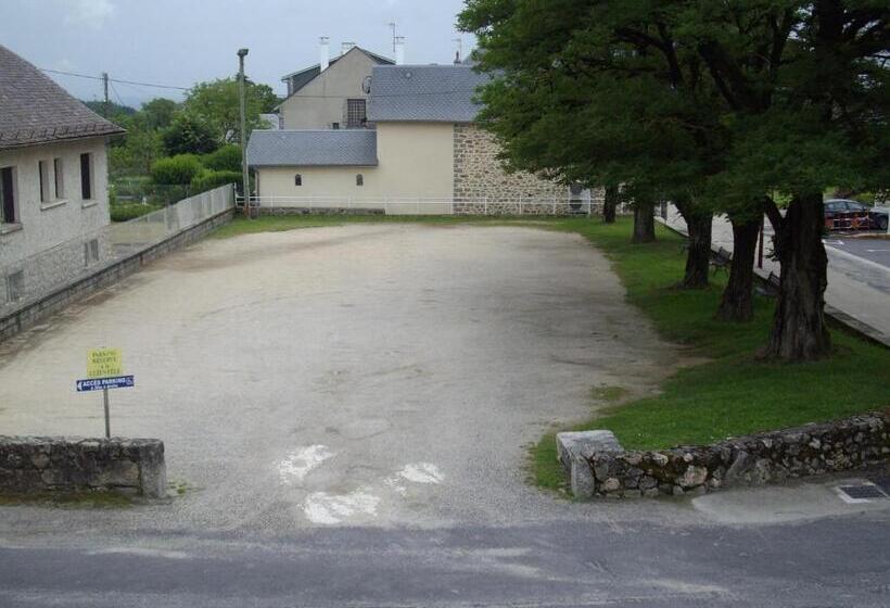 酒店 Hôtel Restaurant Anglade