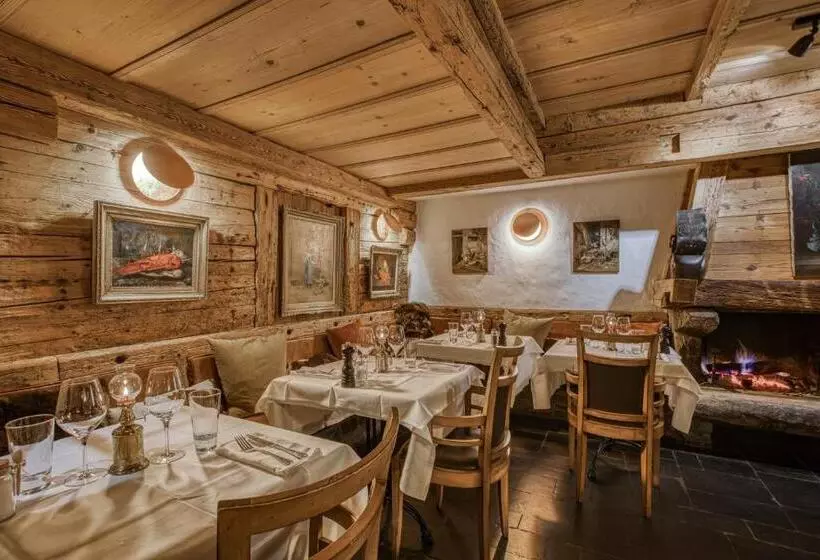 هتل Le Vieux Chalet