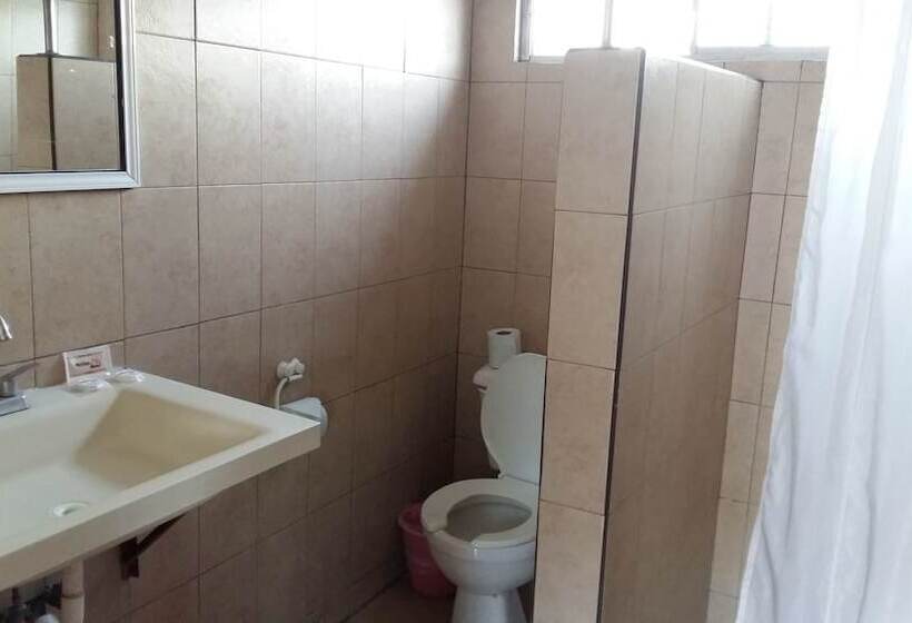 בית מלון כפרי Malibu Guaymas