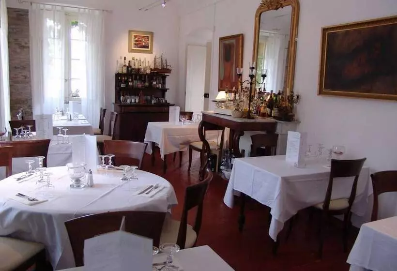 ホテル Le Vieux Moulin