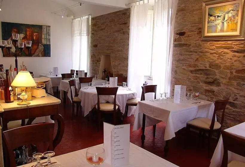 ホテル Le Vieux Moulin