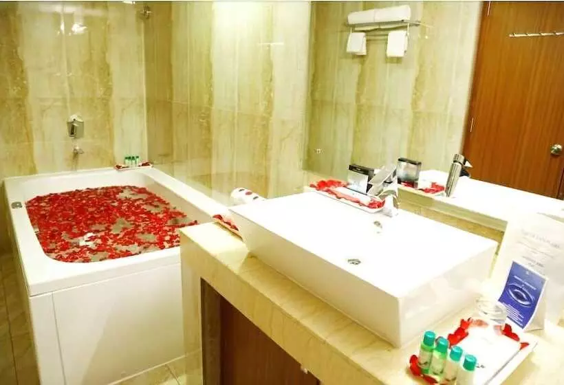 ホテル The Ocean Pearl Udupi
