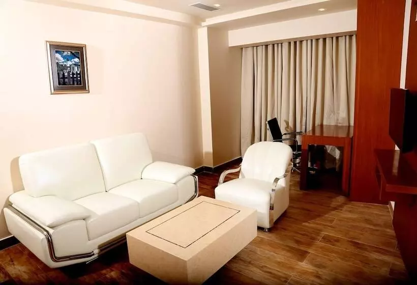 ホテル The Ocean Pearl Udupi