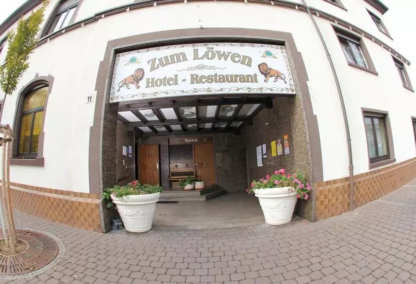 ホテル Zum Löwen