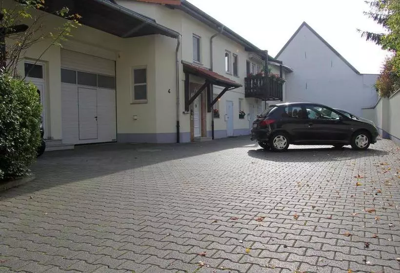 ホテル Zum Löwen