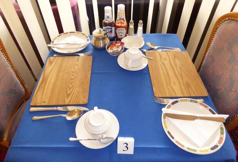 Pensione The Berwick Over 40 S Only