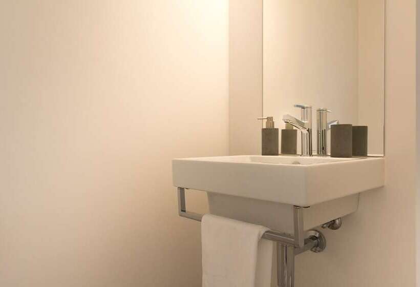 Top City Center Lion Monument