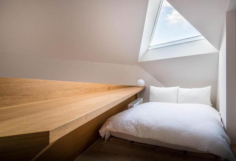 Top City Center Lion Monument