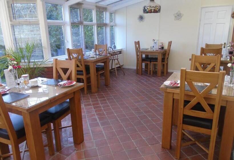 Trumbles Gatwick B&b