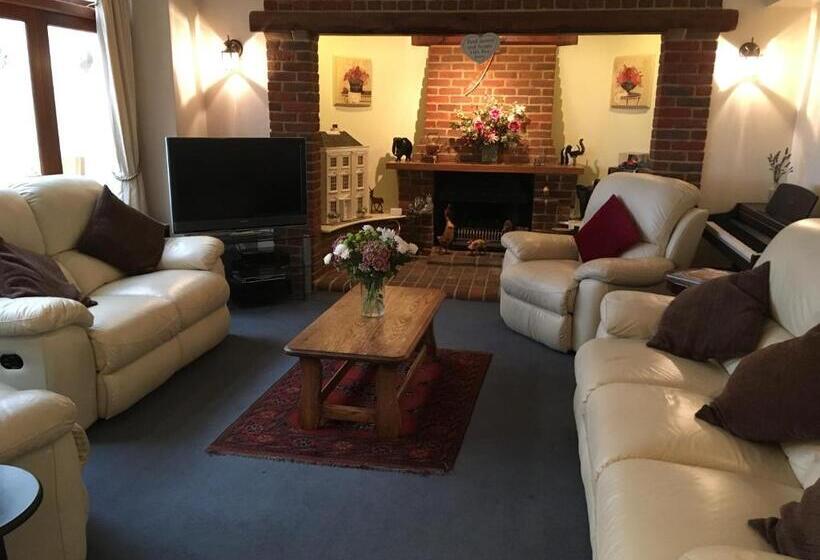 Trumbles Gatwick B&b