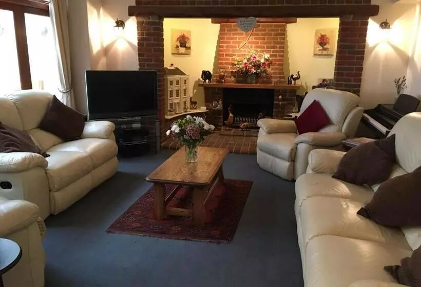 Trumbles Gatwick B&b