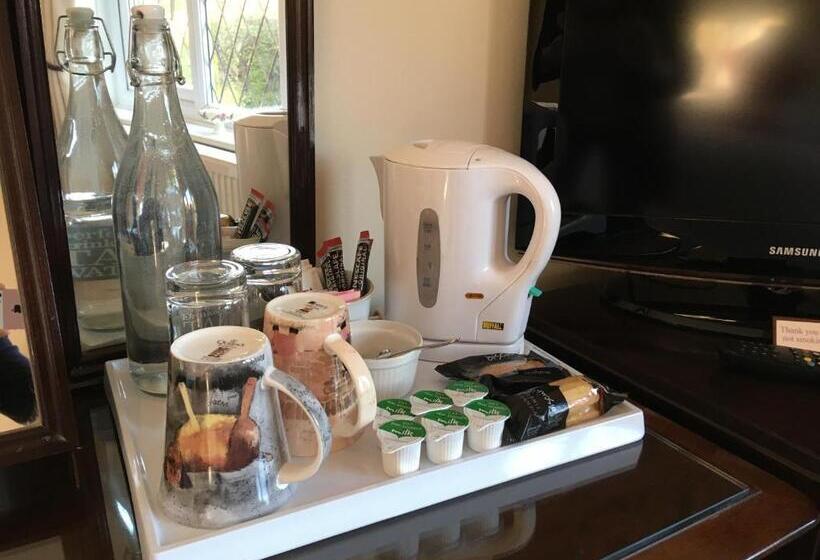 Trumbles Gatwick B&b