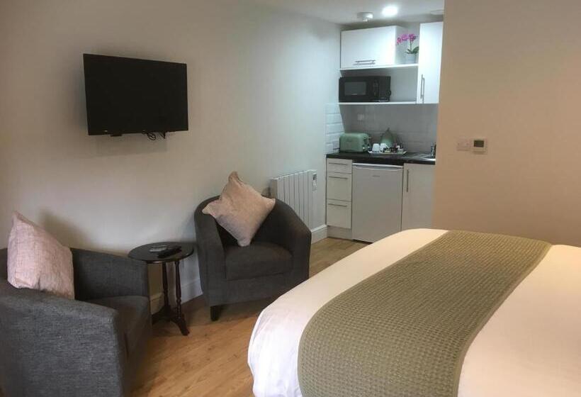 Trumbles Gatwick B&b