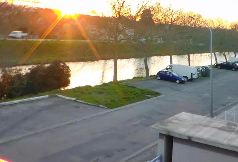 Appartement Charmant A Carcassonne Avec Terrasse