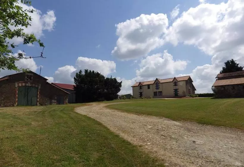 Aamiaismajoitus (B&B) A La Haute Bouillere