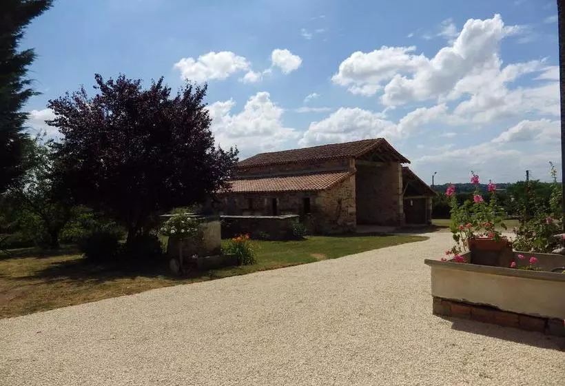 Aamiaismajoitus (B&B) A La Haute Bouillere