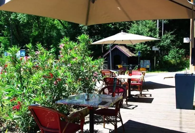 Aamiaismajoitus (B&B) Auberge De Portout