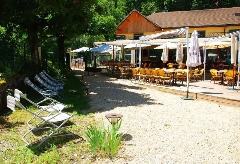 Aamiaismajoitus (B&B) Auberge De Portout