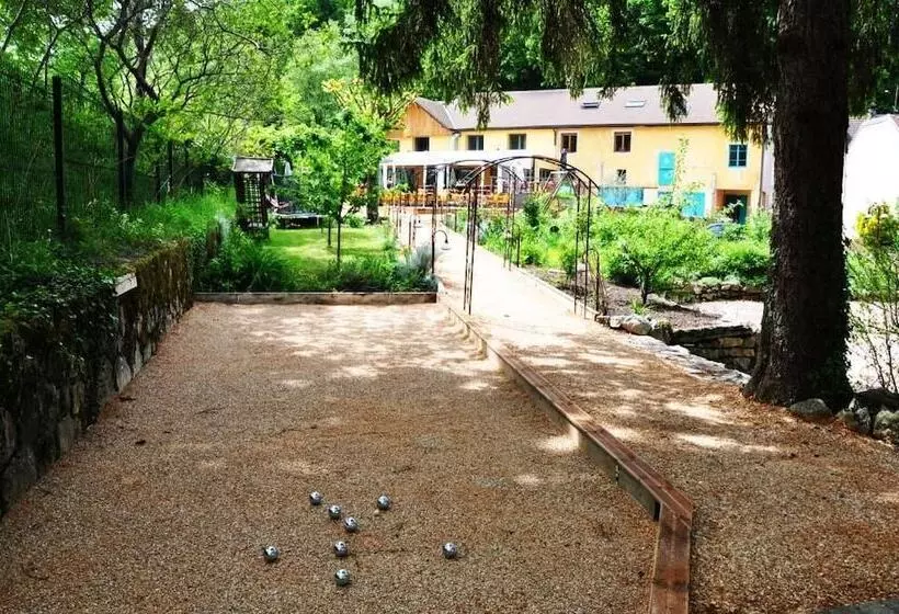 Aamiaismajoitus (B&B) Auberge De Portout