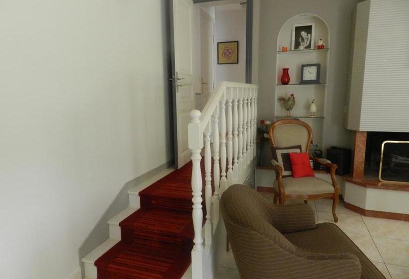 Aamiaismajoitus (B&B) Aux Portes De Rennes Ch. D'hôtes