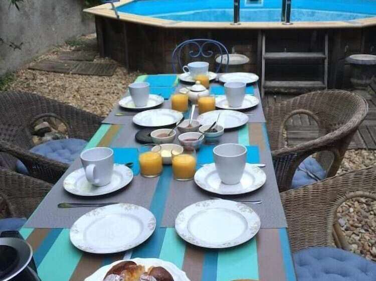 צימר Chambres D Hôtes La Cour D été