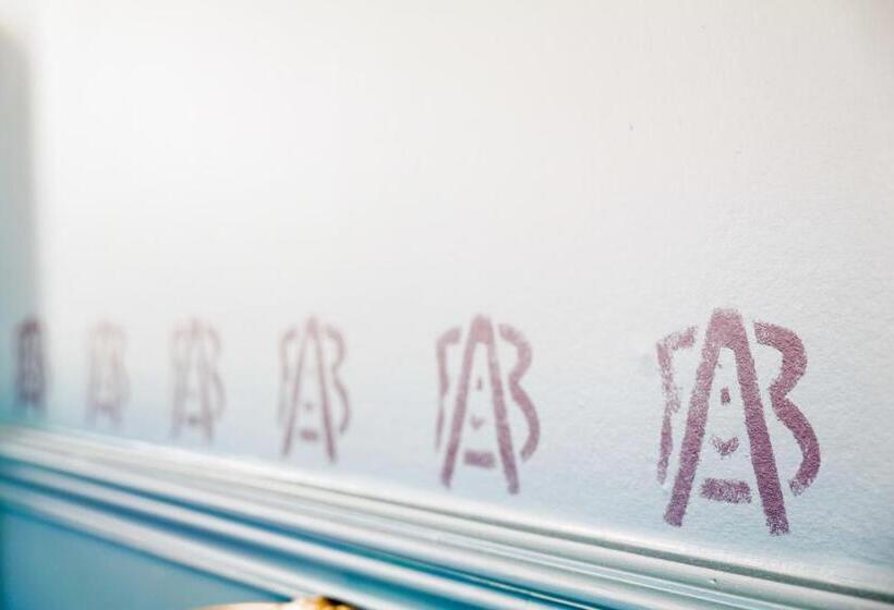 تختخواب و صبحانه Champagne André Bergère