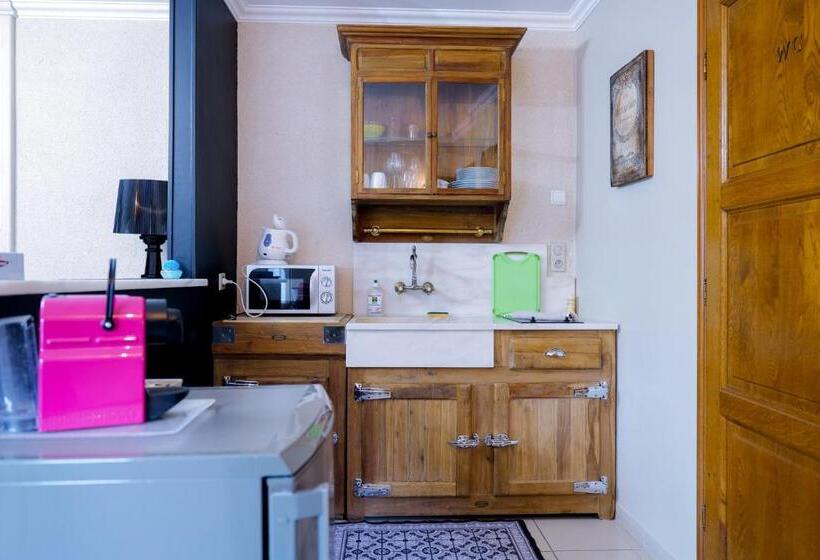 تختخواب و صبحانه Champagne André Bergère