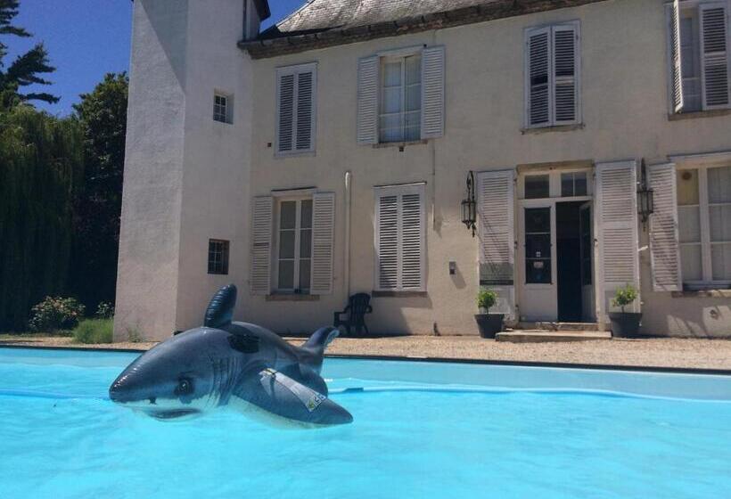 مبيت وإفطار Château De Seurre   No Boring People Please   O6 Io 66 95 83