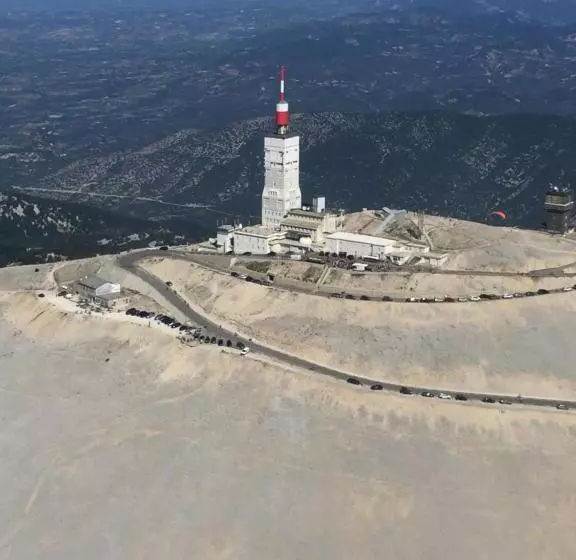 ベッドアンドブレックファースト La Bastide Au Ventoux