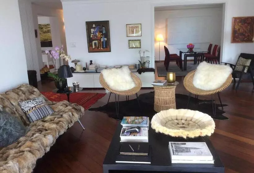 ベッドアンドブレックファースト La Villa Haute Corniche