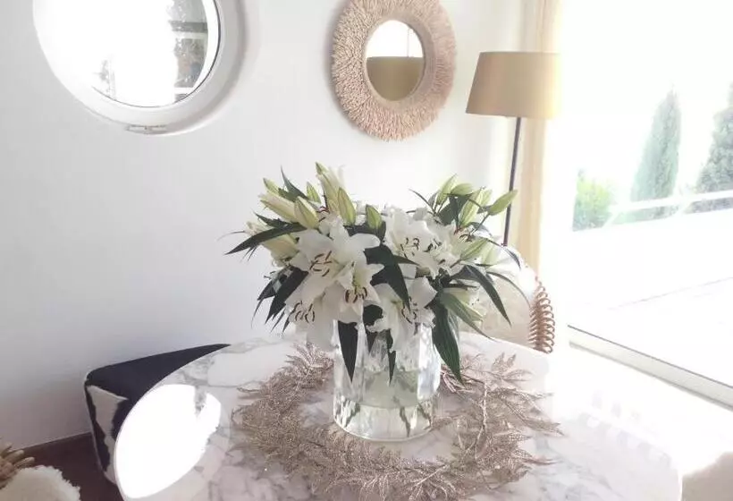 ベッドアンドブレックファースト La Villa Haute Corniche