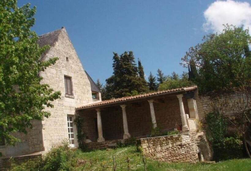 مبيت وإفطار Le Logis Du Peu Girard