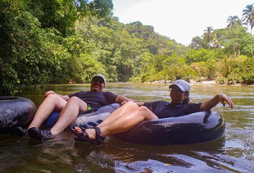 Hostal La Media Luna Palomino