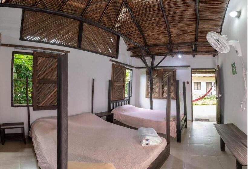 Hostal La Media Luna Palomino