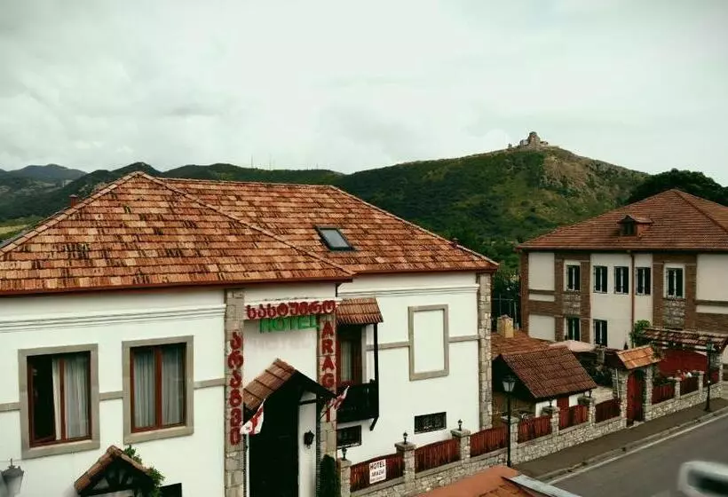هتل Aragvi