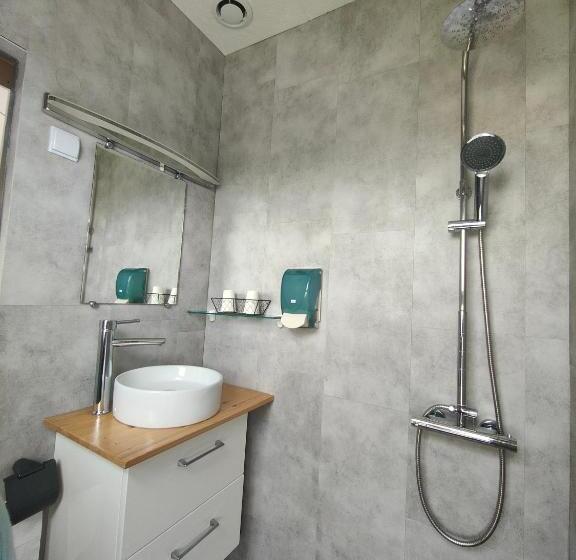 בית מלון כפרי Auberge Le Chata