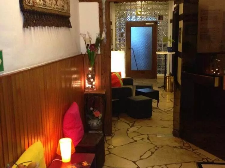 Hotel Cafe Lieb