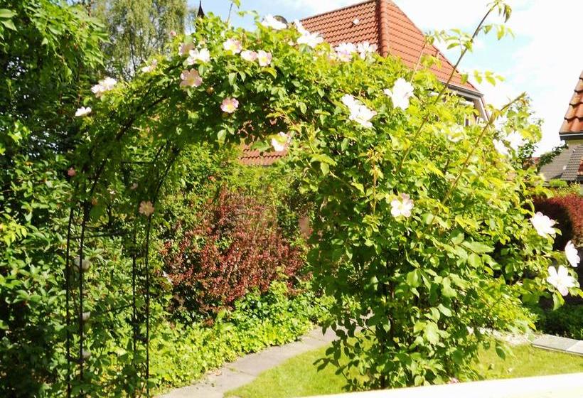 ホテル Garni Friesenhuus