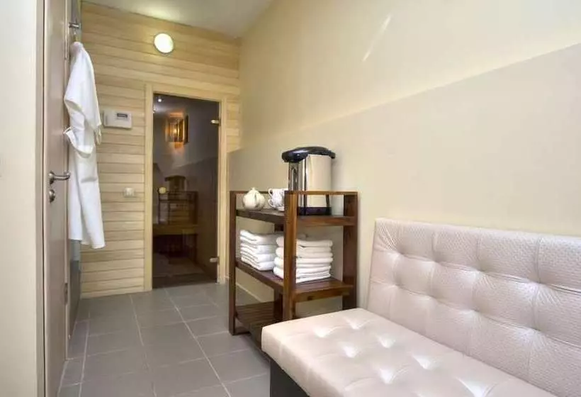 Hotelli Golden Gate Inn