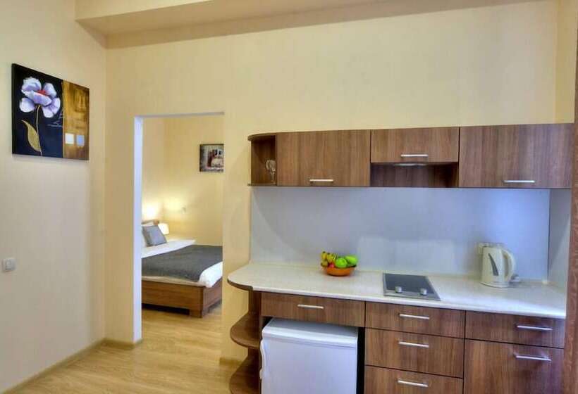 هتل Golden Gate Inn