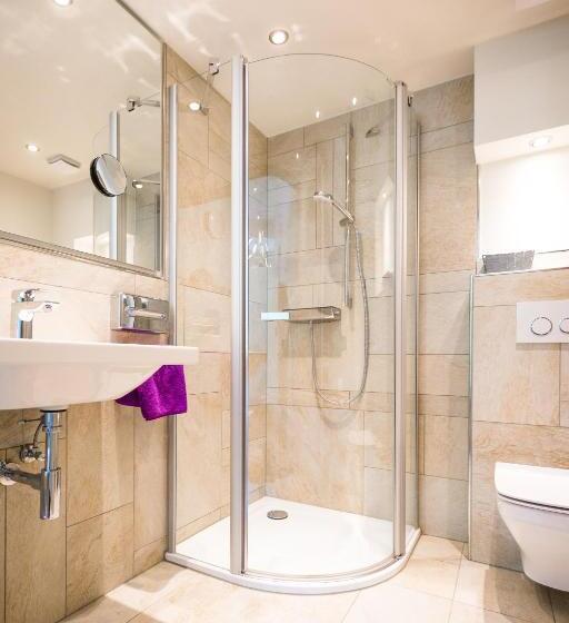 Hotel Gästehaus & Weingut Clüsserath Weiler