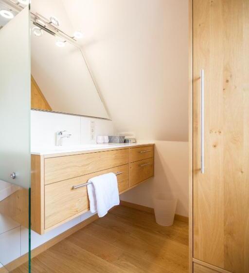 Hotel Gästehaus & Weingut Clüsserath Weiler