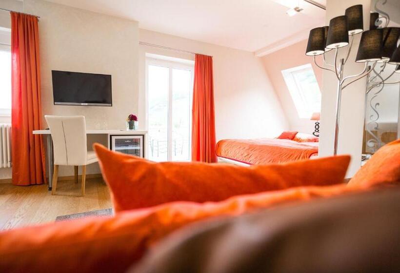 Hotel Gästehaus & Weingut Clüsserath Weiler