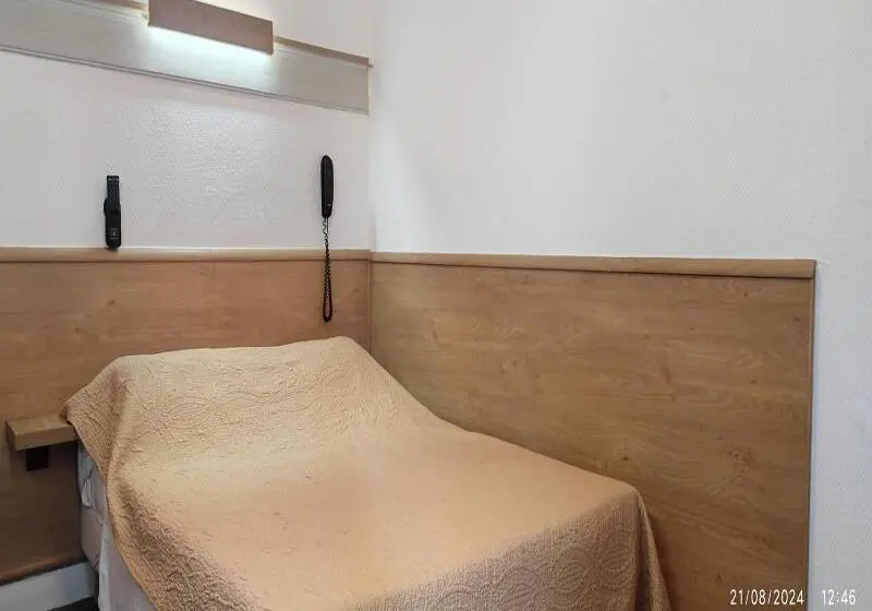 هتل Hôtel Résidence Saint Ouen