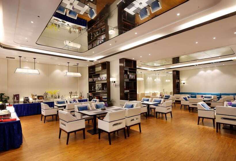 Hotel Ramada Encore Wuhan