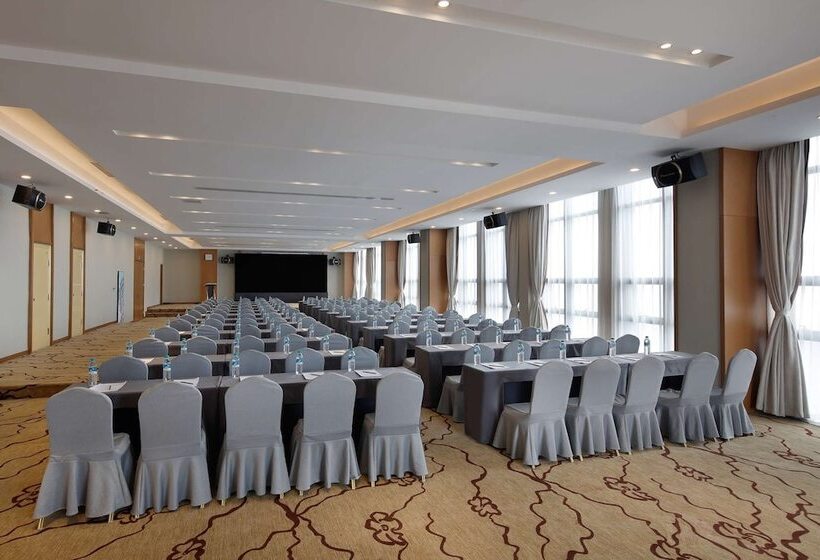 Hotel Ramada Encore Wuhan