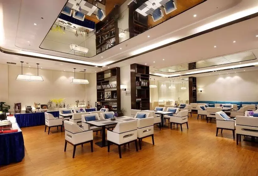 ホテル Ramada Encore Wuhan