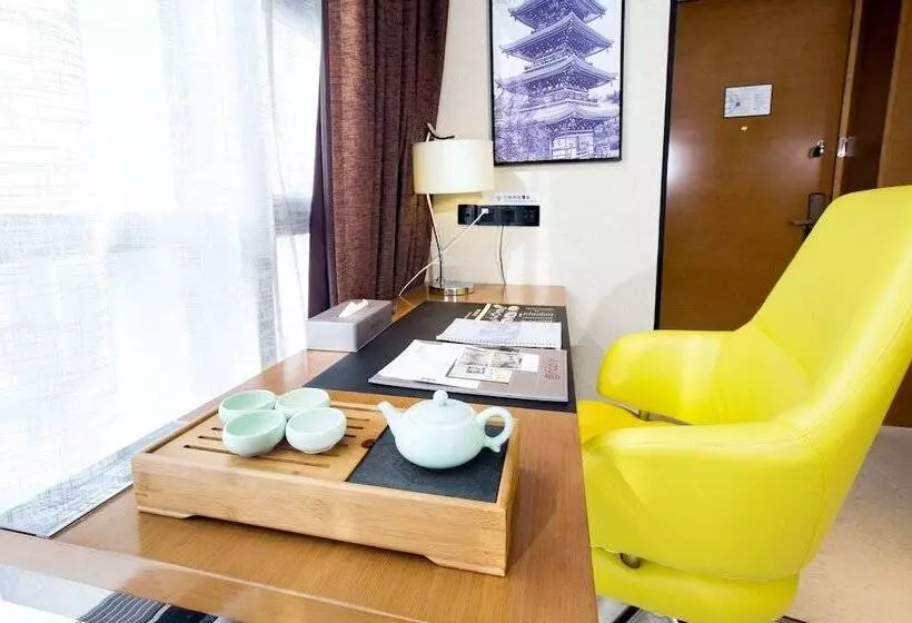 ホテル Ramada Encore Wuhan